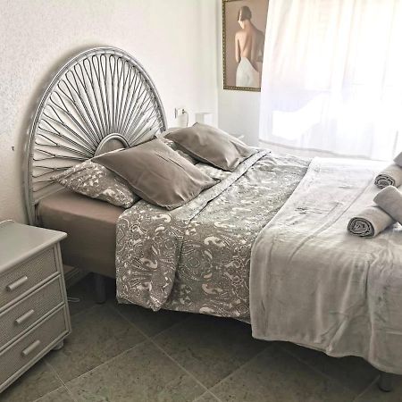Apartamento Maria Los Locos Torrevieja Esterno foto